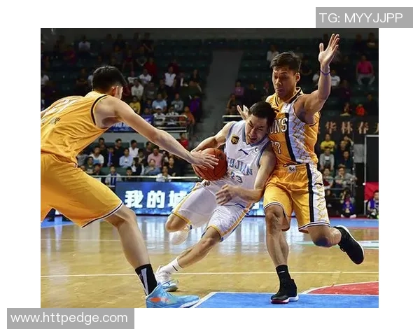 赵泰隆：从篮球新星到职业生涯巅峰的奋斗历程与心路历程分享