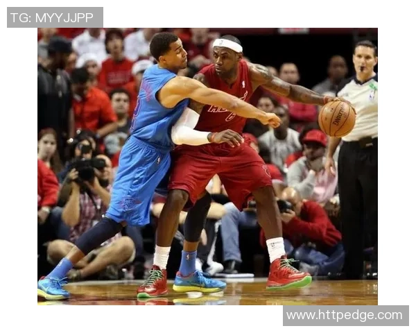 2012年NBA总决赛雷霆对热火颁奖盛典回顾与精彩瞬间分析 2012年NBA总决赛雷霆对热火颁奖盛典回顾与精彩瞬间分析