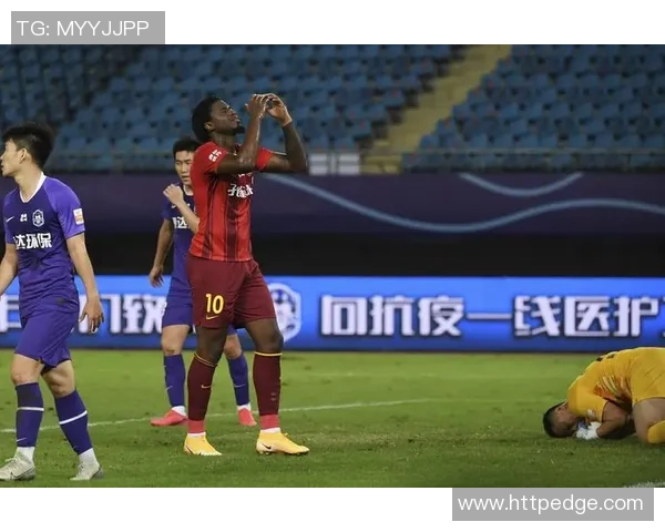 中超激战天津泰达迎战贵州队全力争胜展现球队实力与斗志 中超激战天津泰达迎战贵州队全力争胜展现球队实力与斗志