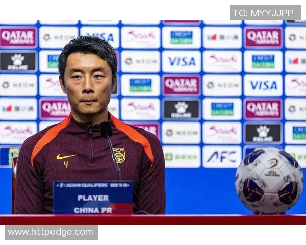 成都足球队与武汉足球队赛后复盘分析灵活性表现与战术调整MBA