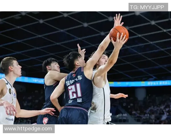 中国男篮与波兰精彩对决全场录像回放及精彩瞬间分析 中国男篮与波兰精彩对决全场录像回放及精彩瞬间分析