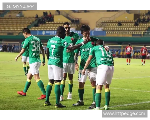 深圳足球队防反战术解析：深度剖析其成功背后的秘密与策略